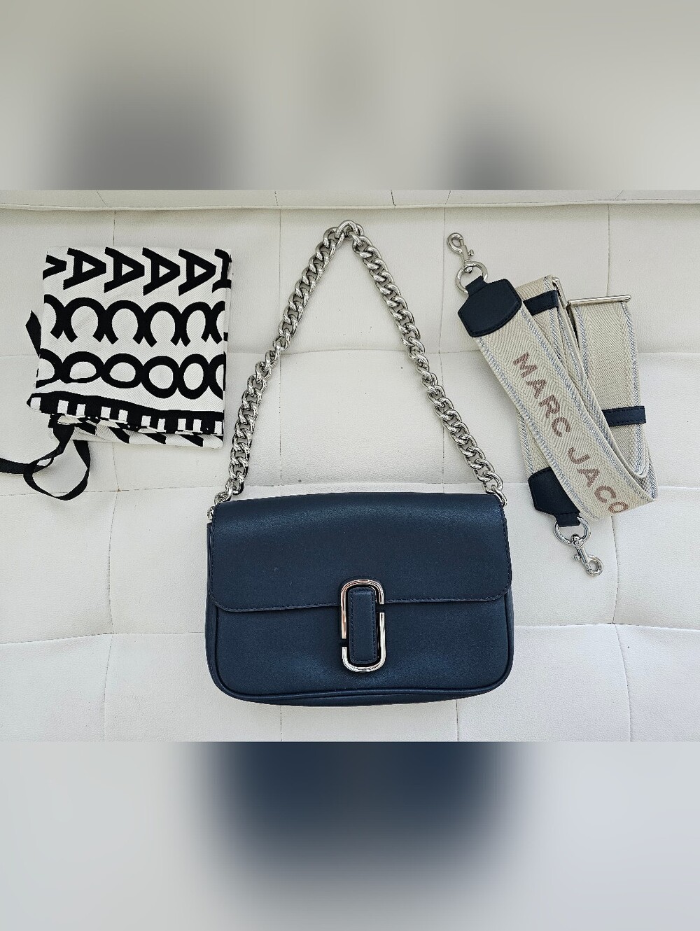Authentic Marc Jacobs Navy Leather Chain Shoulder Bag